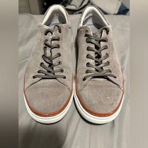 Gray Wolverine Sneaker Men’s Size 8